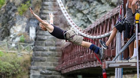 naked bungee|Naked Bungee Jumping in Queenstown, New Zealand。